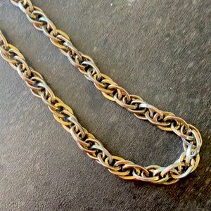 Gold tone thick vintage necklace